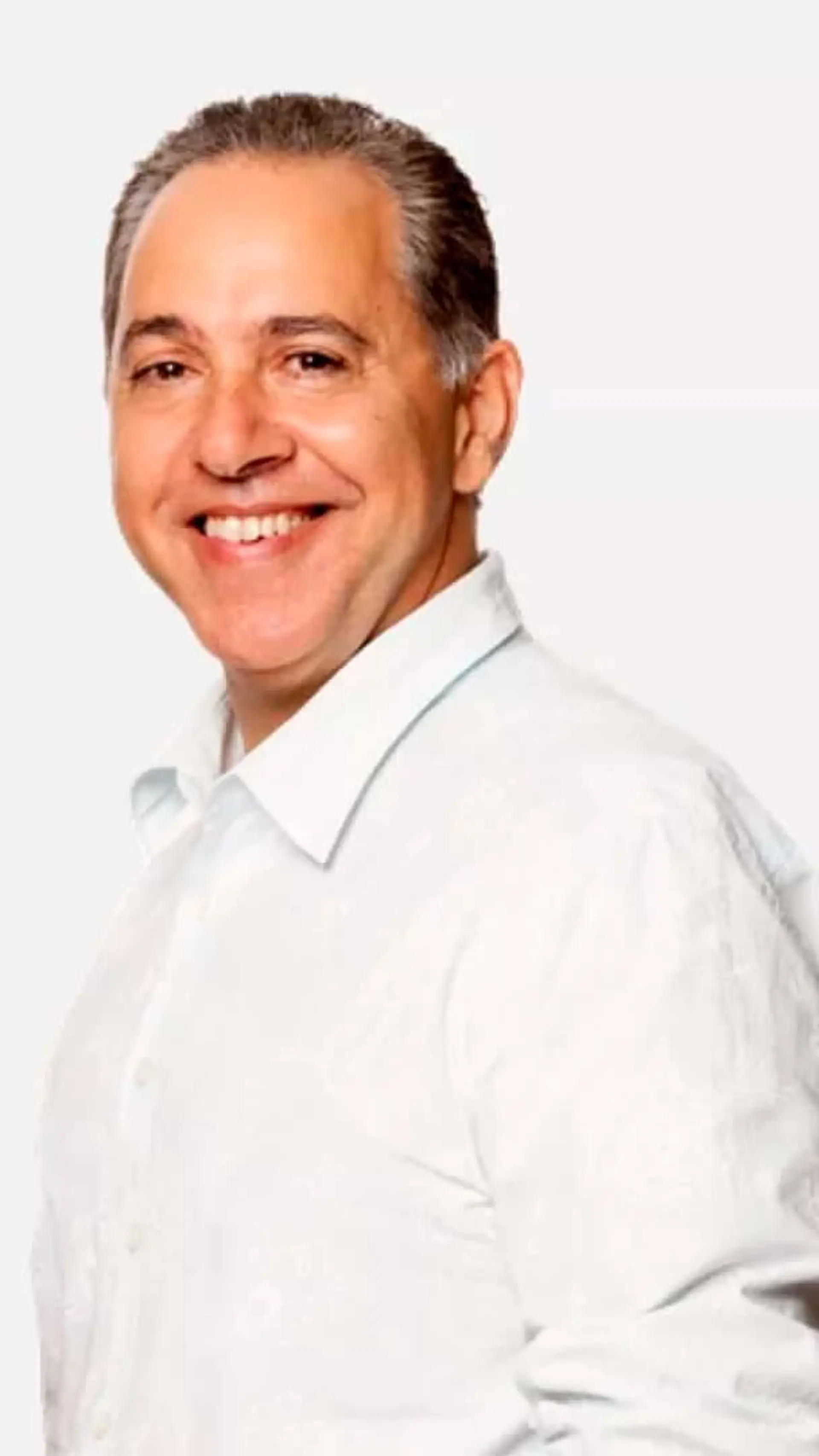 Fedon Lindberg - <p>Fedon Lindberg er lege, forfatter og en av Norges mest profilerte eksperter innen kosthold og livsstil. Med en solid bakgrunn som spesialist i indremedisin og mange års erfaring som formidler, har han inspirert tusenvis til å ta bedre valg for egen helse – uten å havne i ekstreme løsninger.</p>