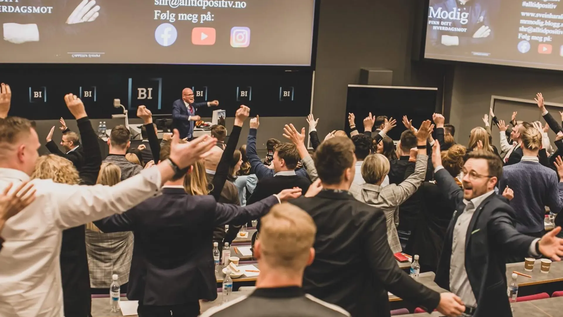 Svein Harald Røine - <p>Svein Harald holder uforglemmelige foredrag om ledelse, mot, endringer og arbeidsmiljø i tillegg til å gjennomføre formidlingskurs, lederkurs, lederutviklingsprogram og være konferansier. Det kan være alt fra 30 minutter til flere dagers programmer.</p>