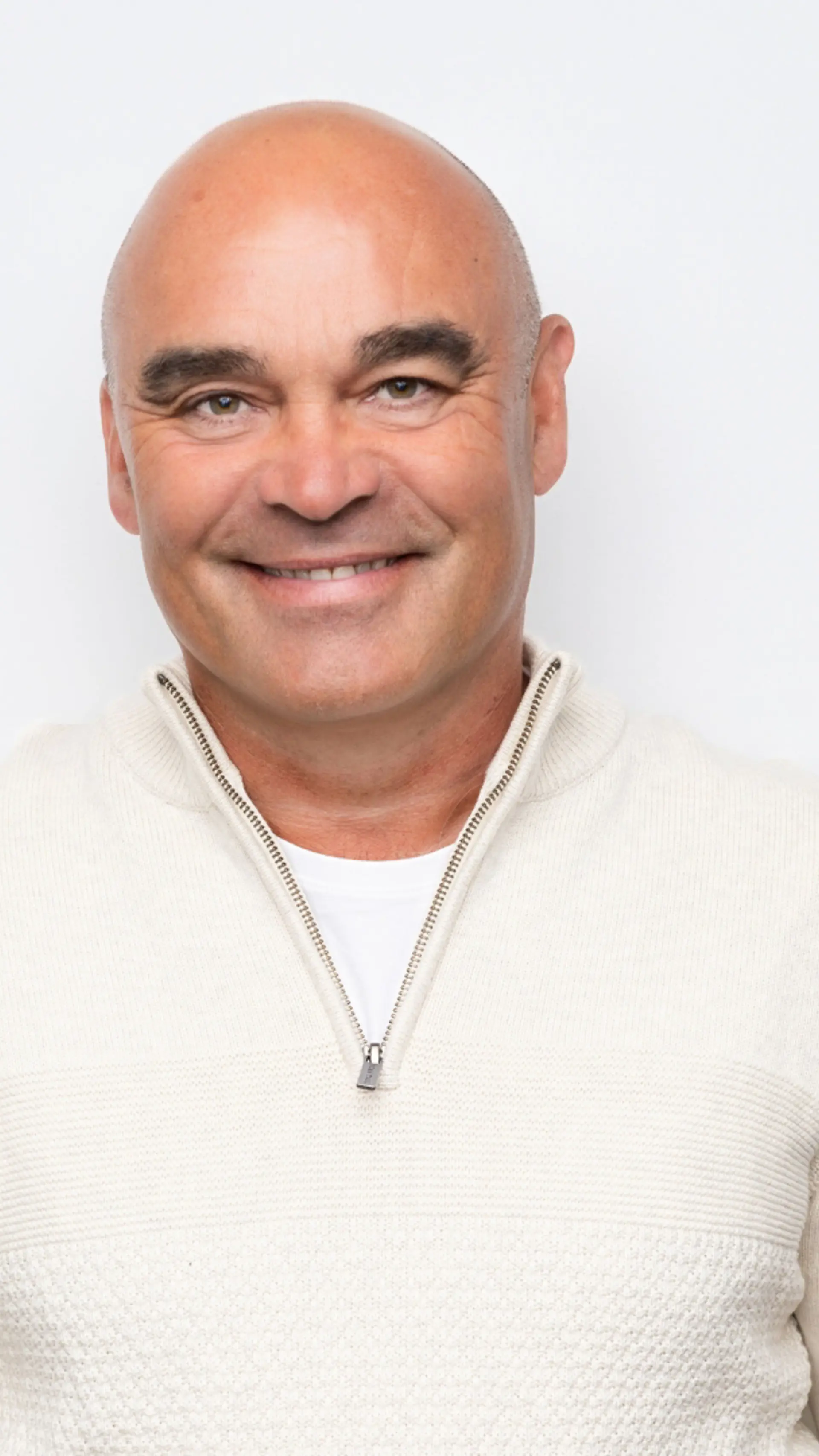 Rune Hunshamar - <p>Rune Hunshamar deler erfaring fra et langt liv i politiet om stress, ansvar og hvordan belastning over tid påvirker mennesker og arbeidsmiljø.</p>