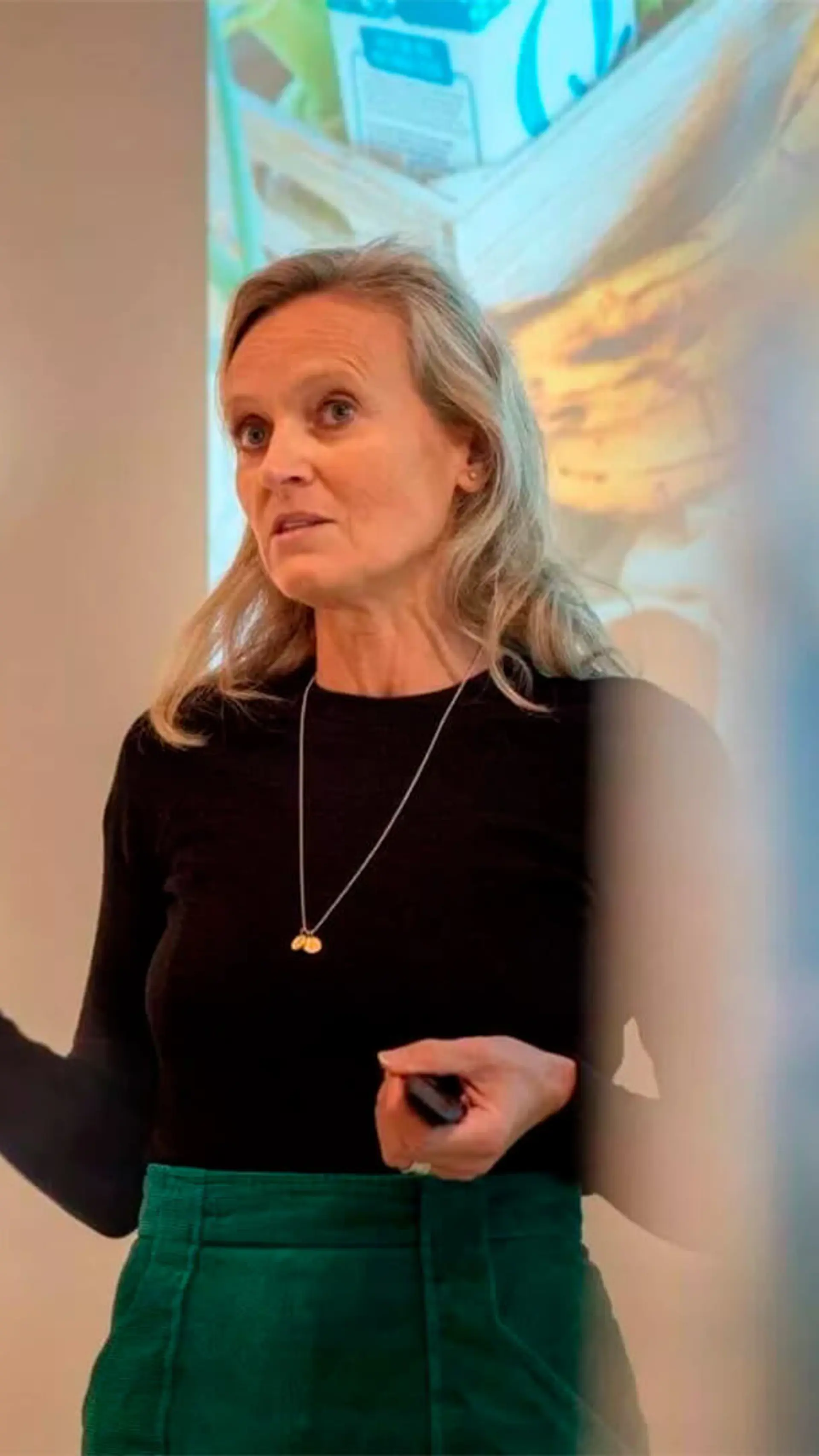 Mette Nygård Havre - <p>Bli inspirert av Mette Nygård Havre – kvinnen bak folkebevegelsen <em data-start="297" data-end="313">Spis opp maten</em>. I sitt engasjerende og innsiktsfulle foredrag deler Mette sitt sterke engasjement for miljø, bærekraft og kampen mot matsvinn. Hun viser hvordan små grep i hverdagen kan bidra til at Norge når FNs bærekraftsmål om å halvere matsvinn innen 2030.</p>