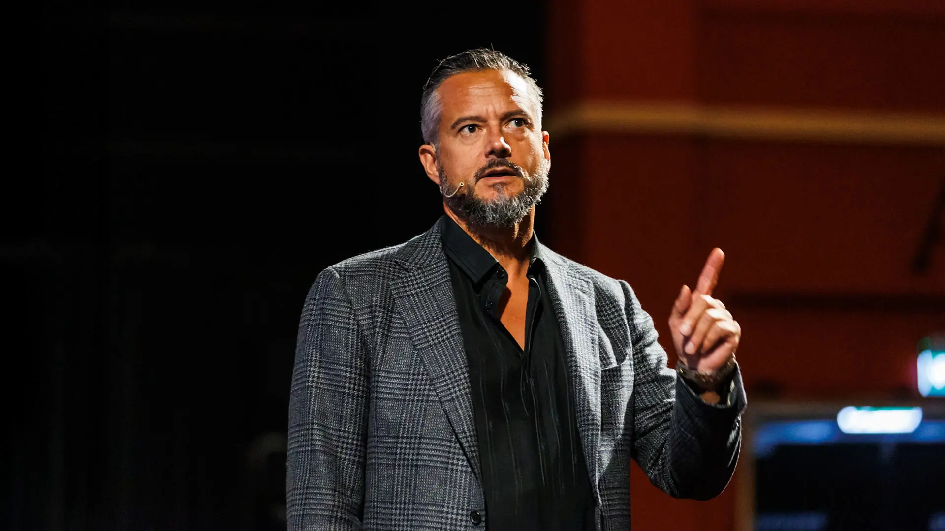 François Sibbald - <p>Skjult teater, stand-up og underholdende læring innen holdningsskapende arbeid, bedriftskultur og motivasjon.</p>