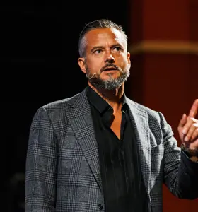 François Sibbald - Skjult teater, stand-up og underholdende læring innen holdningsskapende arbeid, bedriftskultur og motivasjon.