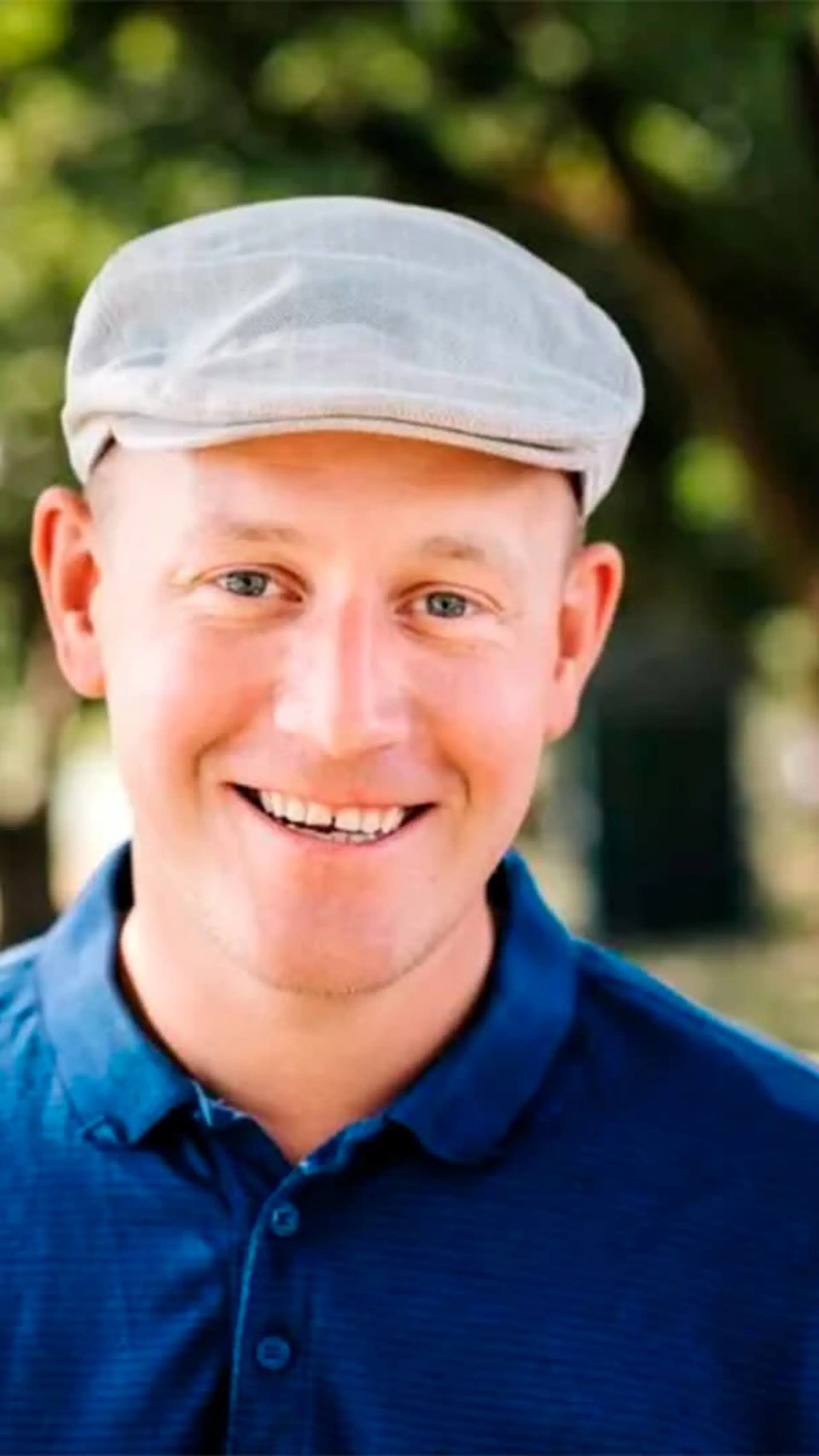 Chris Klemmetvold - <p>Chris Klemmetvold, grunnlegger av et selskap med 40 medarbeidere med rusbakgrunn, økte omsetningen fra 330.000 til 9,1 millioner kroner på kort tid. Han tilbyr foredrag om sosialt entreprenørskap og arbeidsinkludering, og viser hvordan bedrifter kan oppnå lønnsomhet og bærekraft ved å inkludere mennesker med ulike bakgrunner.</p>