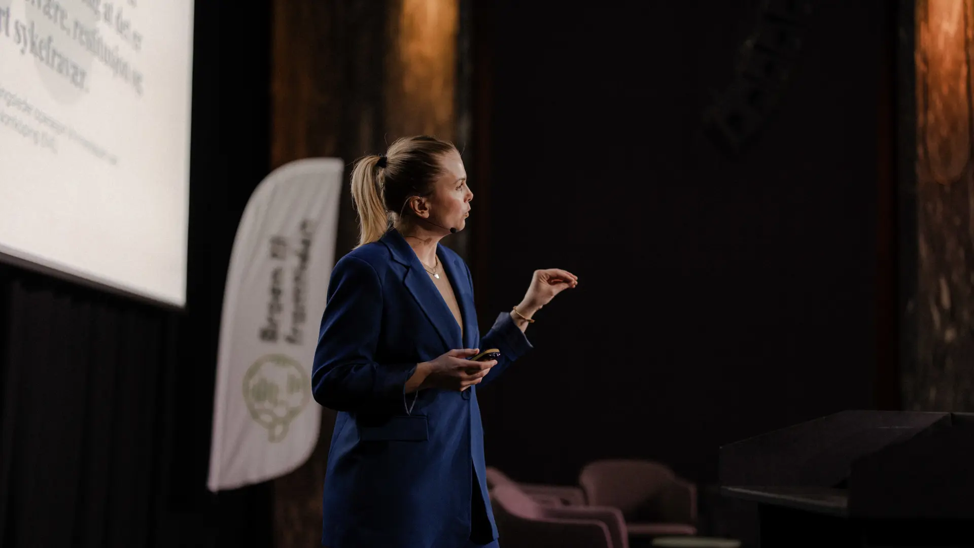 Sarah Uldal - <p>Sarah Uldal er en sosial entreprenør og en av Norges ledende stemmer innen fremtidens arbeidsliv. Som eksklusiv, norsk partner til 4 Day Week Global og ekspert på kortere arbeidsuke, setter hun dagsorden for hvordan vi kan jobbe smartere, unngå utbrenthet og skape et mer bærekraftig arbeidsliv.</p>